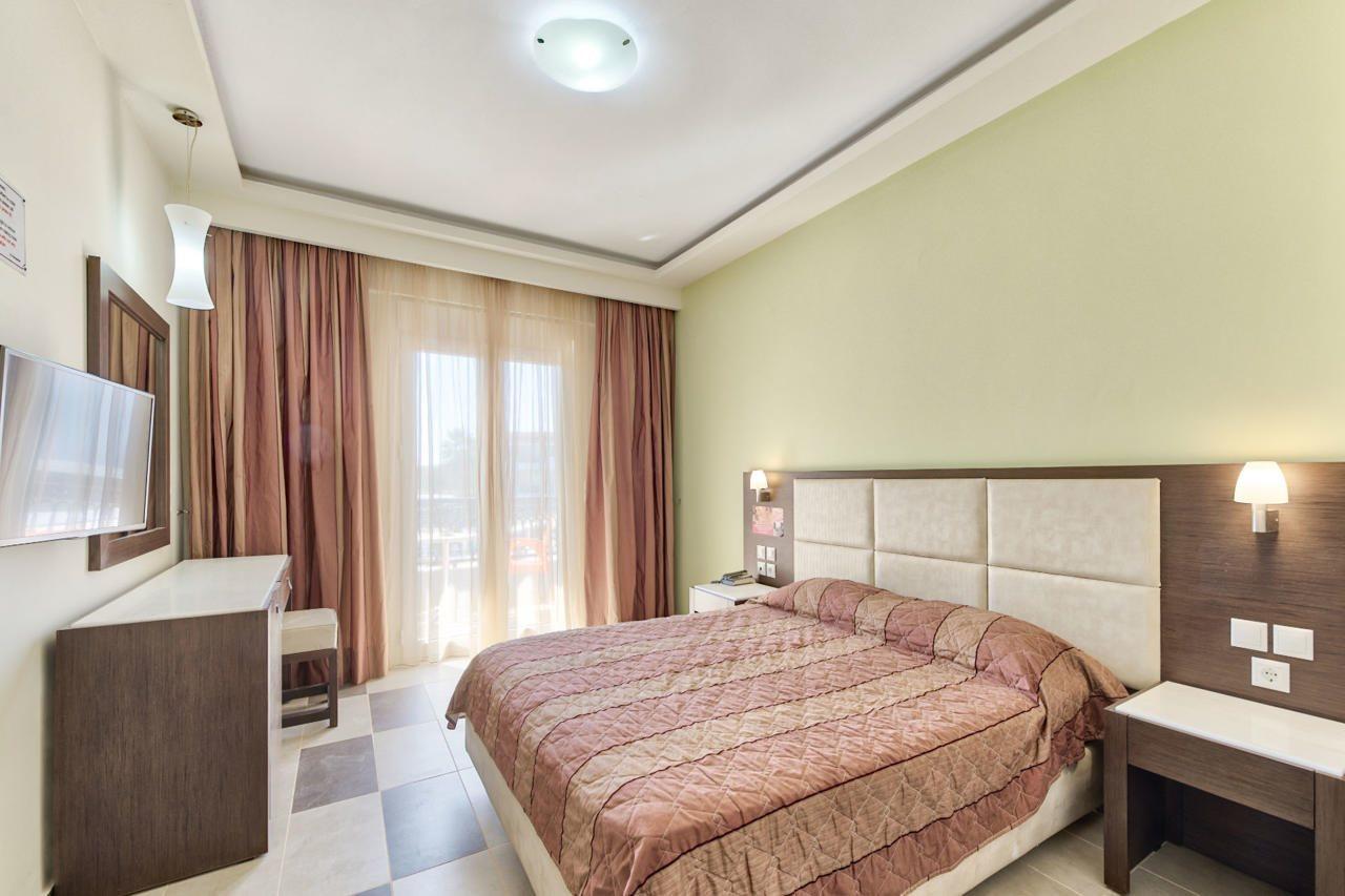 Maritime Hotel 2*